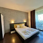 Menada Imperial Heights Villa Sunny Beach