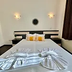 Menada Imperial Heights Villa