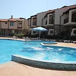 Villa Menada Imperial Heights *