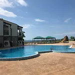 Menada Imperial Heights Villa *