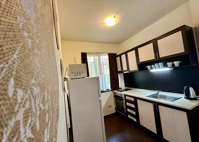 Menada Imperial Heights Villa Slantchev Briag