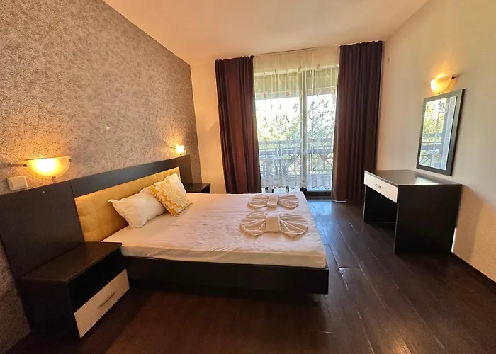 Menada Imperial Heights Villa *