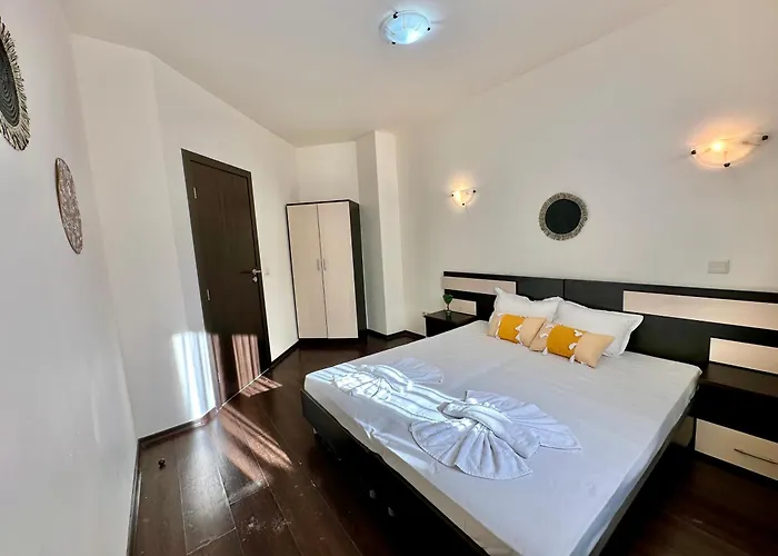 Villa Menada Imperial Heights *