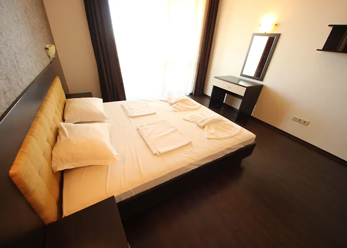 Villa Menada Imperial Heights *