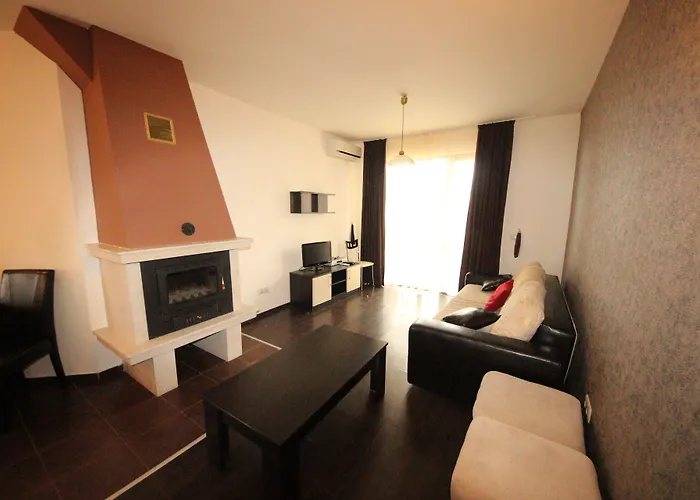 Menada Imperial Heights Villa *