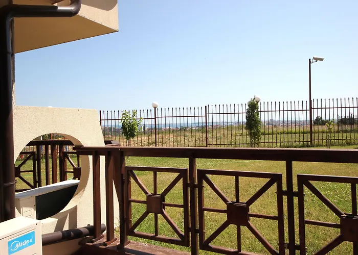 Villa Menada Imperial Heights