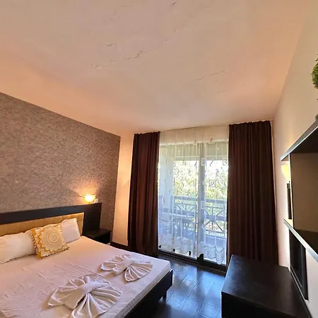 Menada Imperial Heights Villas Sunny Beach
