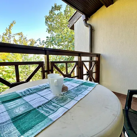 Menada Imperial Heights Villas *