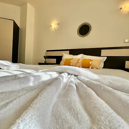 Villa Menada Imperial Heights Villas