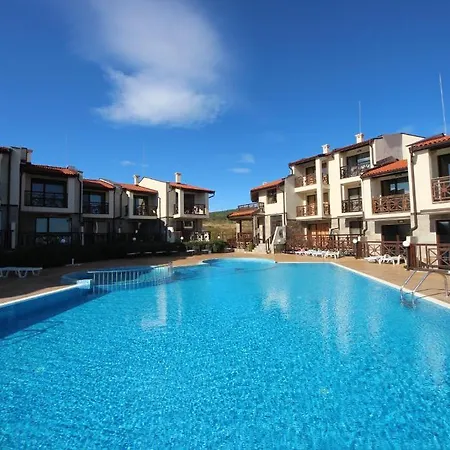 Villa Menada Imperial Heights Villas *