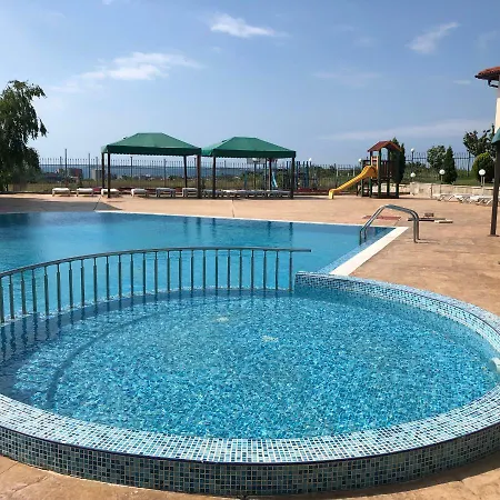 Menada Imperial Heights Villas Slantschew brjag