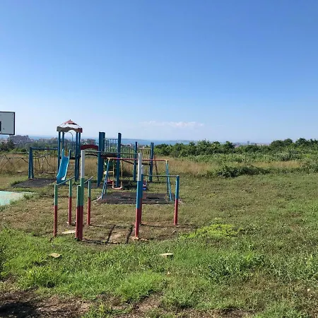 Вилла Menada Imperial Heights *