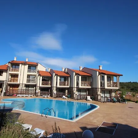 Menada Imperial Heights Villas
