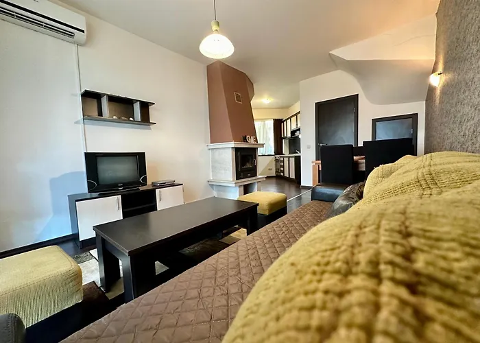 Menada Imperial Heights Villas *