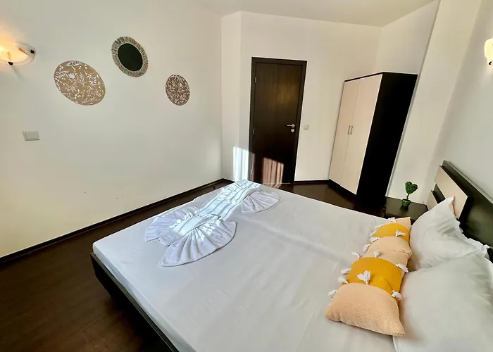 Menada Imperial Heights Villas