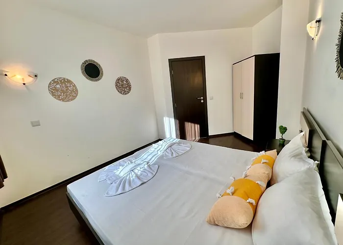 Menada Imperial Heights Villas