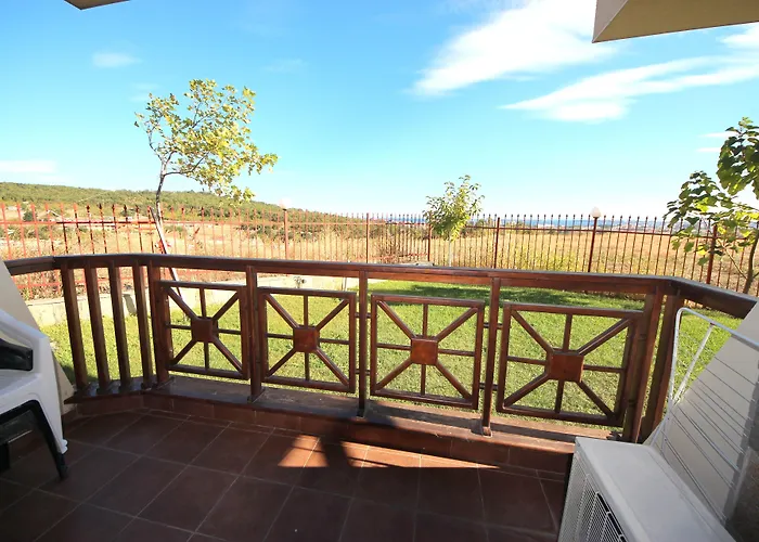 Menada Imperial Heights Villas