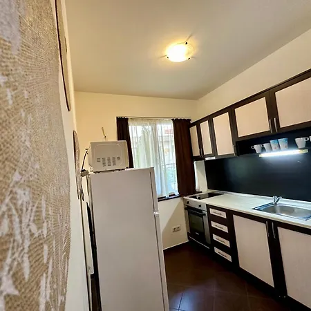 Menada Imperial Heights Вилла Солнечный берег