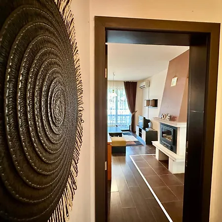 Menada Imperial Heights