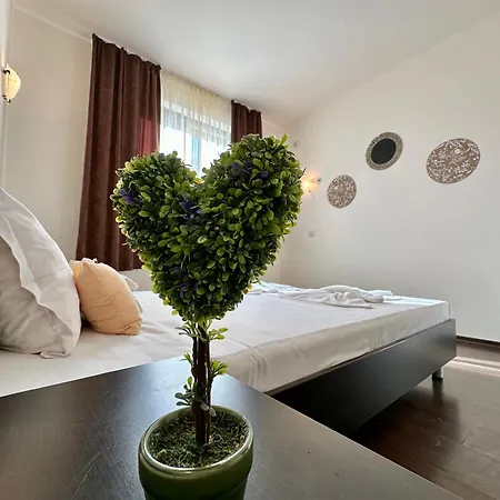 Вилла Menada Imperial Heights