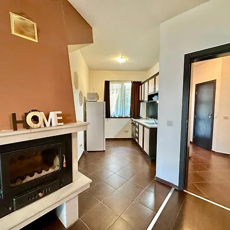 Menada Imperial Heights