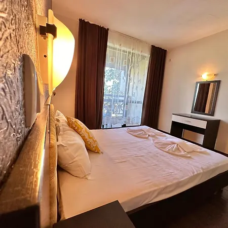 Villa Menada Imperial Heights *