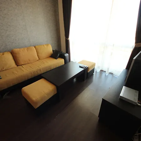 Villa Menada Imperial Heights *